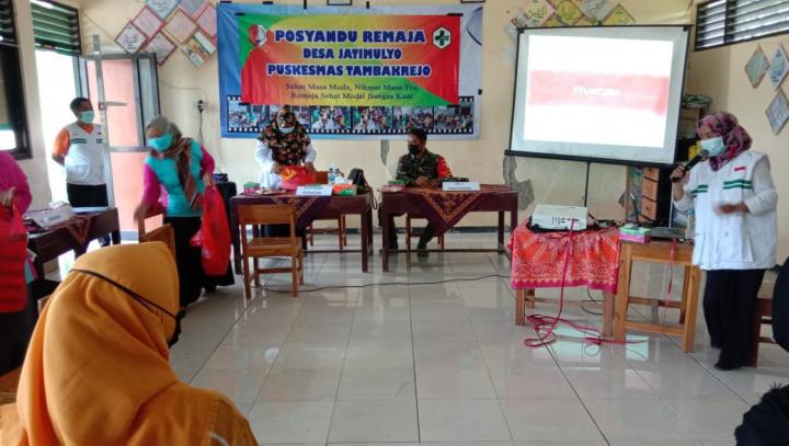  Tingkatkan Ketrampilan Hidup Sehat Generasi Muda, Dinkes Bojonegoro Gelar Posyandu Remaja Dilokasi TMMD Tambakrejo
